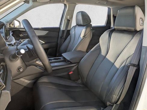 Used 2025 Acura MDX image 17