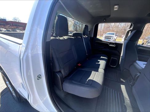 Used 2023 Chevrolet Silverado 1500 LT image 15