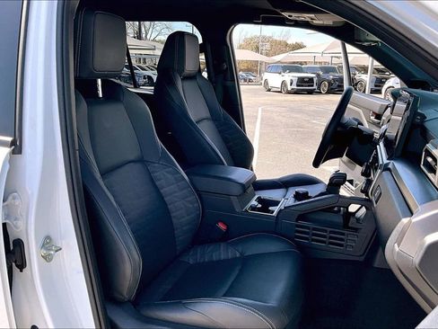 Used 2025 Toyota 4Runner TRD Sport Premium w/ Tow Technology Package image 10