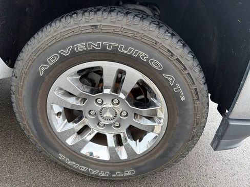 Used 2017 Chevrolet Silverado 1500 LT w/ All Star Edition AWD/4WD image 4