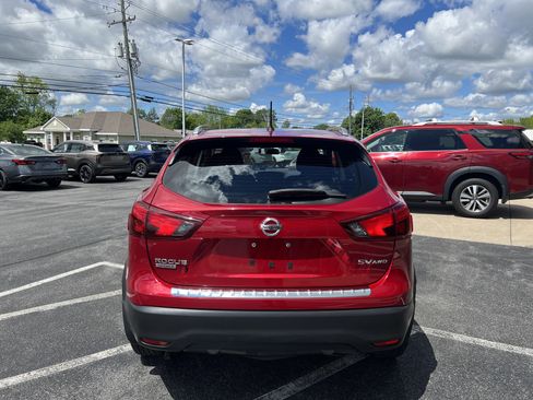 Used 2017 Nissan Rogue Sport SV AWD/4WD image 7