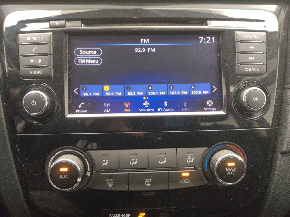 Used 2018 Nissan Rogue S AWD/4WD image 25