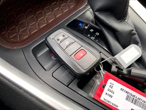 Used 2023 Toyota RAV4 Limited image 15