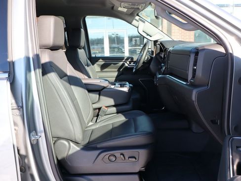 Used 2024 Chevrolet Silverado 3500 LTZ image 49