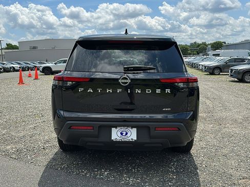 Used 2022 Nissan Pathfinder S image 5