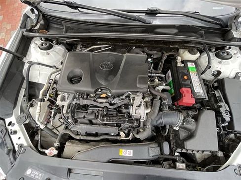 Used 2019 Toyota Camry L image 22