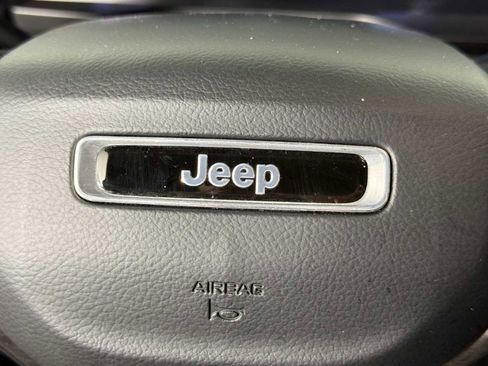 Used 2021 Jeep Grand Cherokee L Limited image 31