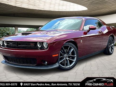 Used 2021 Dodge Challenger R/T Scat Pack RWD image 1