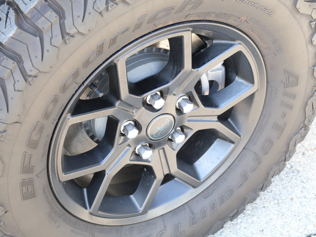 Used 2024 Jeep Wrangler Unlimited AWD/4WD image 38