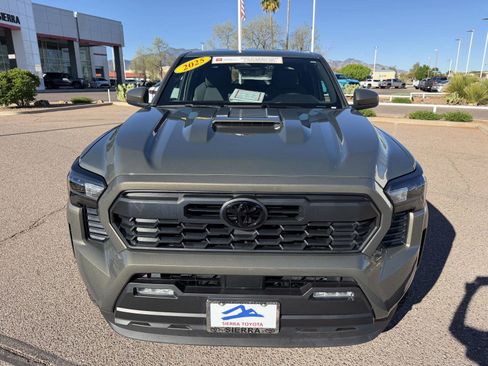 Certified 2025 Toyota Tacoma TRD Sport image 9