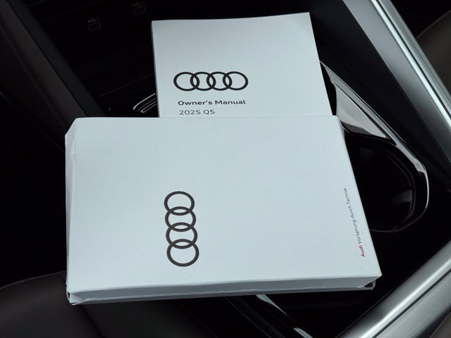 Certified 2025 Audi Q5 Premium w/ Convenience Package AWD/4WD image 18