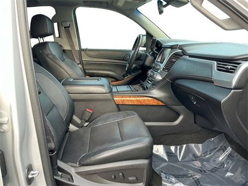 Used 2016 Chevrolet Suburban LTZ image 17