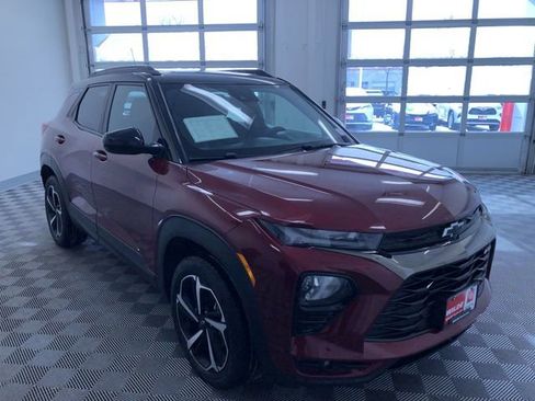 Used 2023 Chevrolet TrailBlazer RS w/ Sun and Liftgate Package image 29