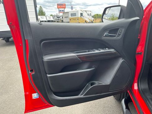 Used 2019 GMC Canyon SLE AWD/4WD image 11