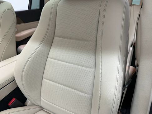 Used 2021 Mercedes-Benz GLS 450 4MATIC image 23