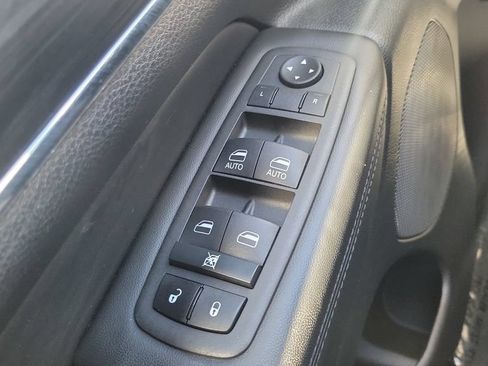 Used 2022 Jeep Grand Cherokee Limited RWD image 20