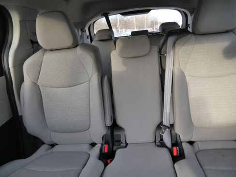 Certified 2024 Toyota Sienna LE image 16