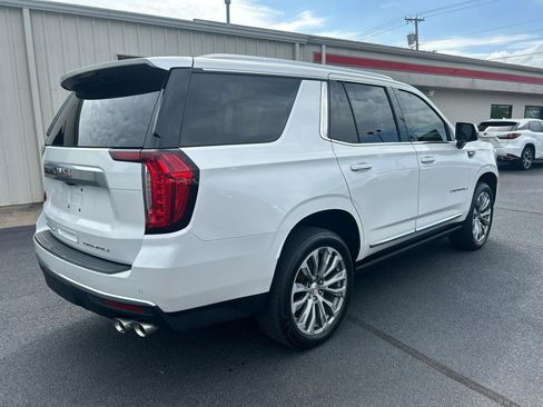 Used 2021 GMC Yukon Denali w/ Denali Premium Package AWD/4WD image 5