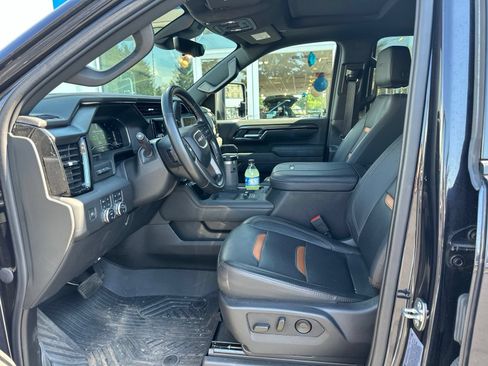 Used 2024 GMC Sierra 3500 AT4 w/ AT4 Premium Plus Package AWD/4WD image 14