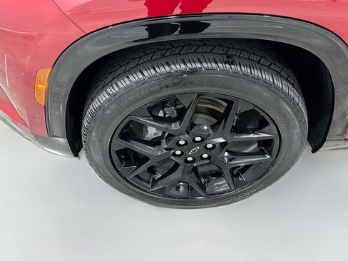 Used 2025 Chevrolet Traverse RS AWD/4WD image 34