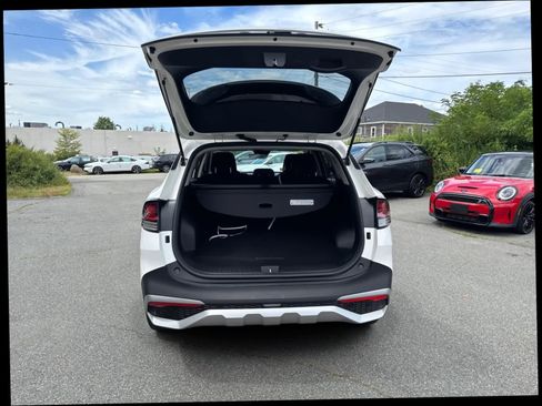 Used 2023 Kia Sportage EX image 39