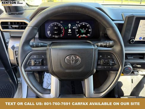 Used 2025 Toyota 4Runner TRD Off-Road image 18