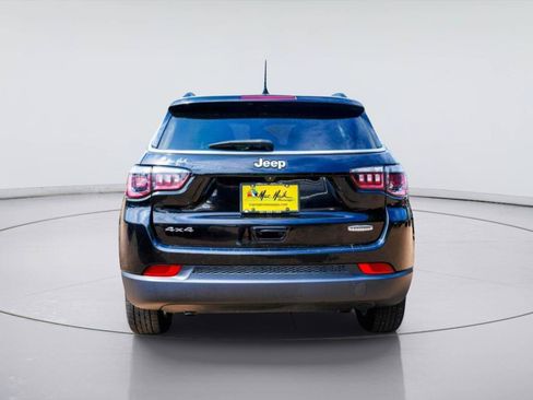 Used 2024 Jeep Compass Latitude AWD/4WD image 5