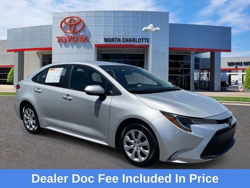 Used 2024 Toyota Corolla LE FWD image 1