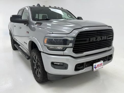 Used 2019 RAM 2500 Laramie w/ Night Edition AWD/4WD image 2