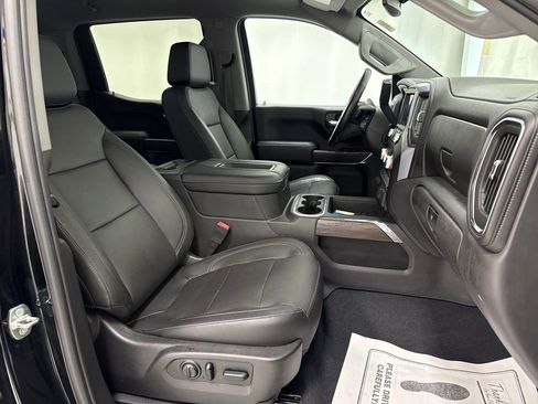 Used 2019 GMC Sierra 1500 SLT w/ SLT Premium Package image 9