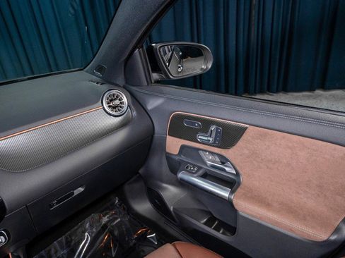 New 2026 Mercedes-Benz GLA 35 AMG 4MATIC image 24