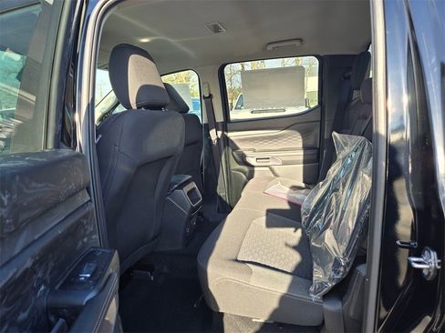 New 2025 Ford Ranger XLT w/ FX4 Off-Road Package image 8