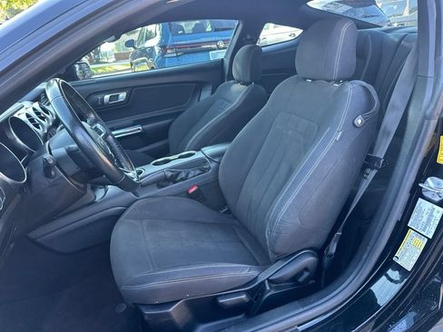 Used 2021 Ford Mustang Coupe RWD image 10