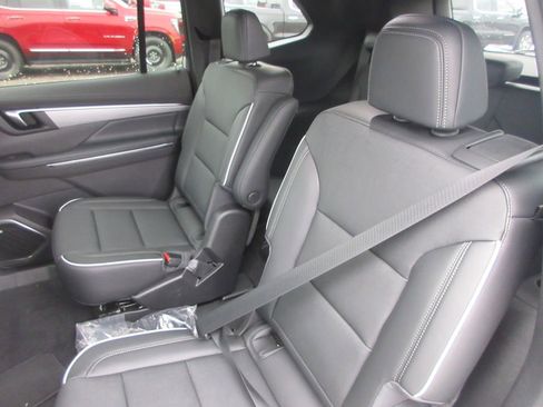 New 2026 Buick Enclave Preferred image 13