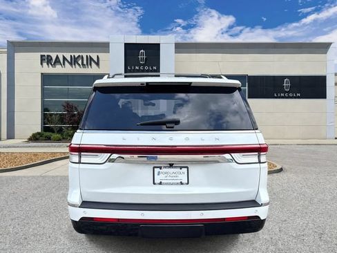 Certified 2022 Lincoln Navigator L Reserve AWD/4WD image 6