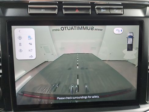 Used 2023 Ford F250 XLT w/ XLT Premium Package image 15