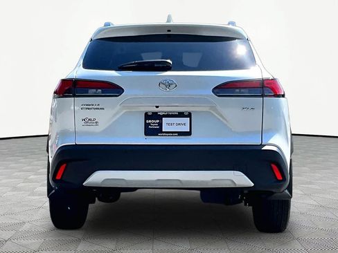 Used 2023 Toyota Corolla Cross XLE FWD image 5