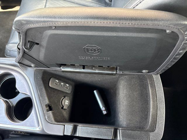 Used 2017 Dodge Challenger SXT Plus RWD image 21