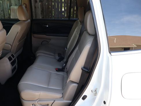 Used 2019 Honda Pilot Touring image 20