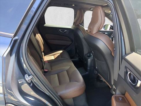 Certified 2025 Volvo XC60 T8 Plus w/ Protection Package Premier AWD/4WD image 22