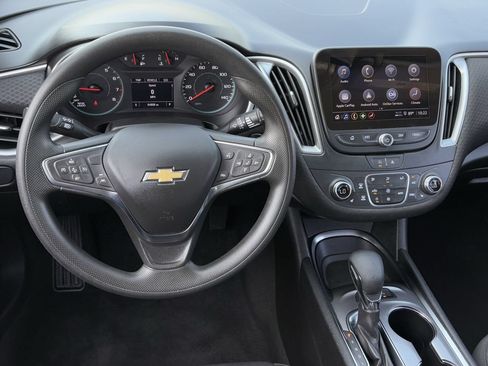 Used 2024 Chevrolet Malibu LT FWD image 13