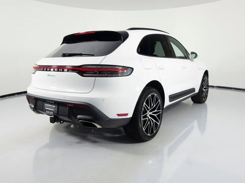 New 2026 Porsche Macan AWD/4WD image 10