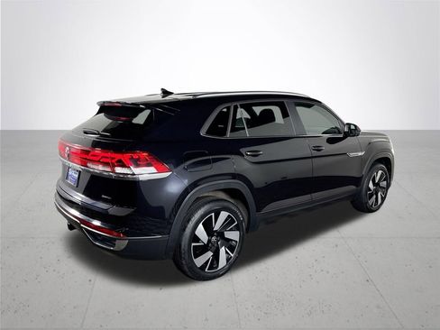 Used 2025 Volkswagen Atlas Cross Sport SE AWD/4WD image 6