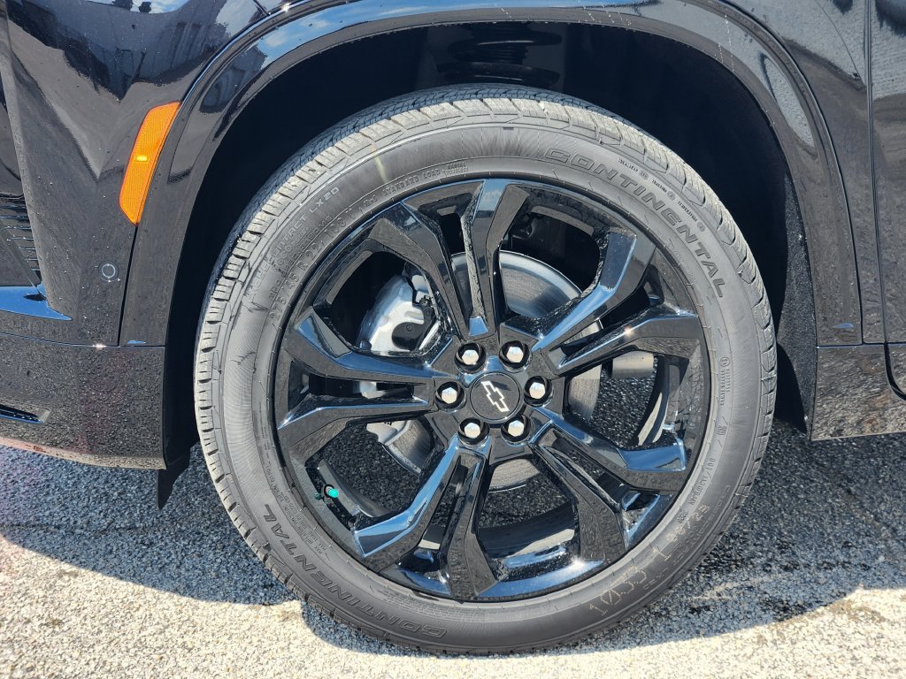 New 2027 Chevrolet Traverse RS FWD image 8