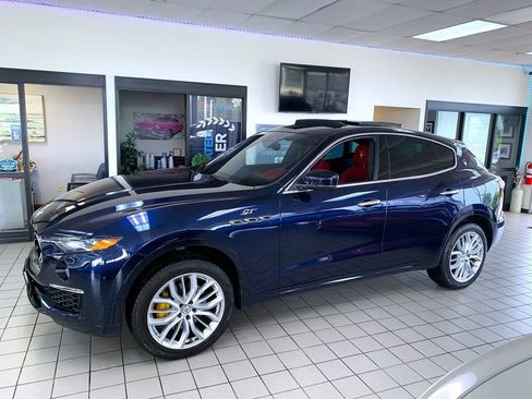 Used 2022 Maserati Levante GT AWD/4WD image 2