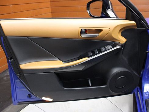 Used 2021 Lexus IS 300 w/ Comfort Package RWD image 38