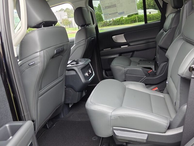 New 2026 Ford Expedition Active RWD image 7