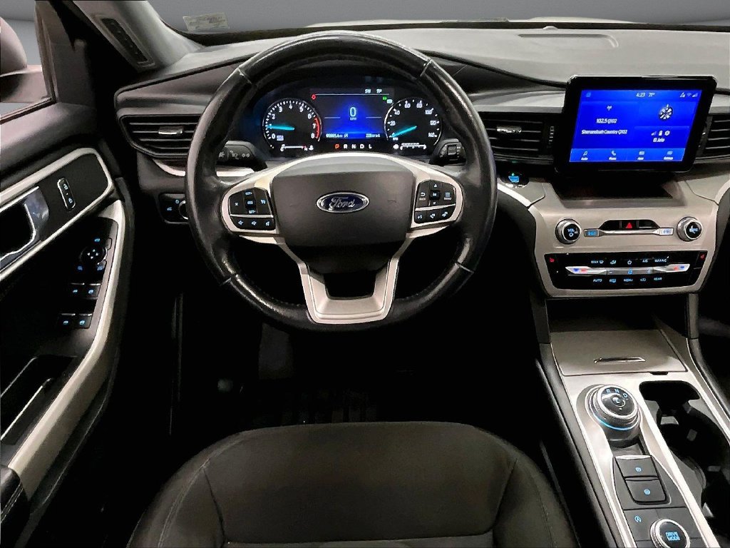 Used 2021 Ford Explorer XLT AWD/4WD image 8