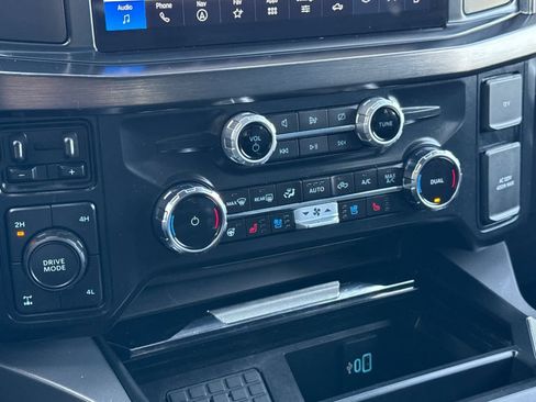 Used 2024 Ford F250 Lariat w/ Sport Appearance Package image 20