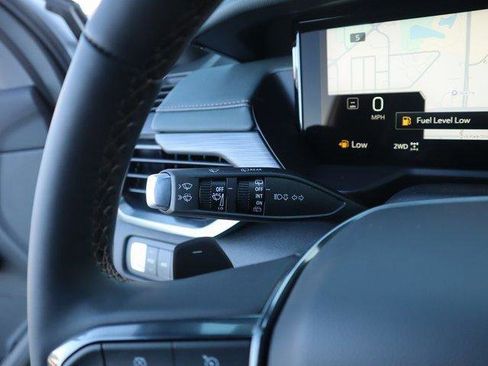 New 2026 GMC Acadia AT4 w/ Luxury Package image 35